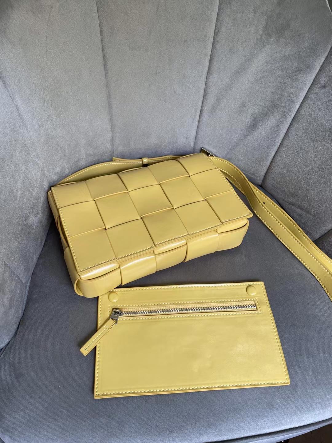 New fashion leather ladies handbag hand-woven messenger bag magnetic buckle bag cowhide Cross-body female bag - Image 2